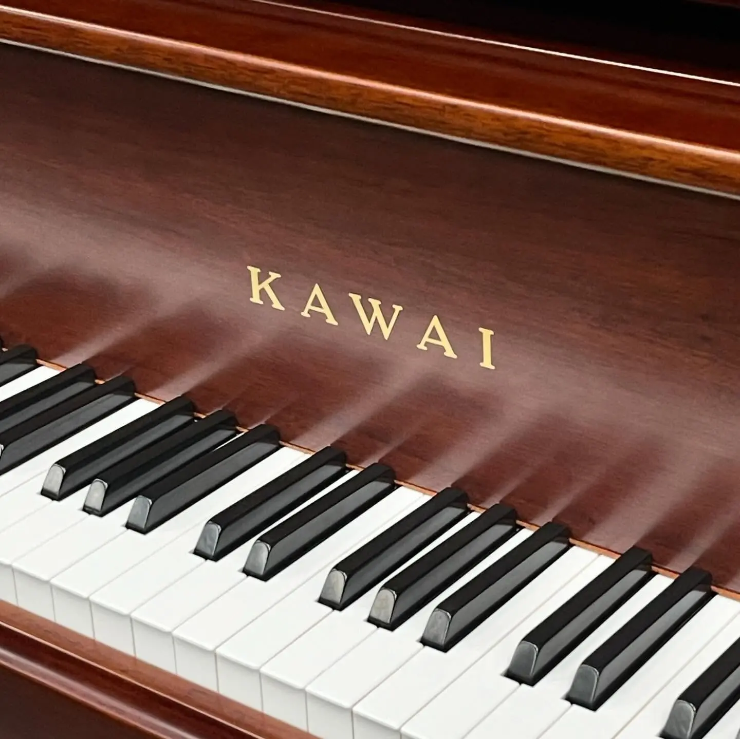 二手 KAWAI 鋼琴 KAWAI 河合｜KL-82W